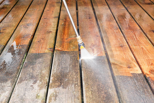 Professional Pressure Washing Services in Cortland, OH